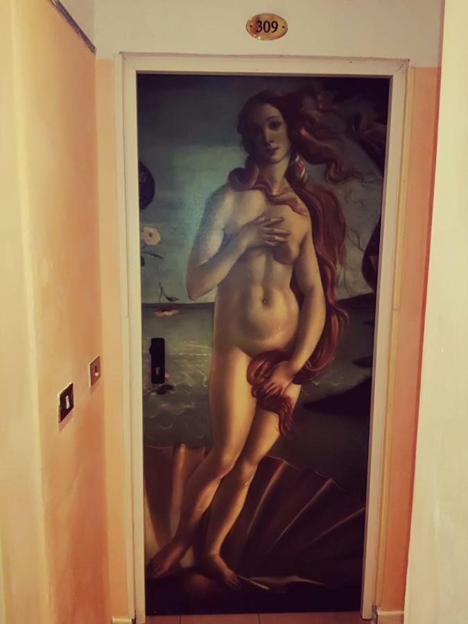 Hotel Residence Maria Grazia Римини Екстериор снимка